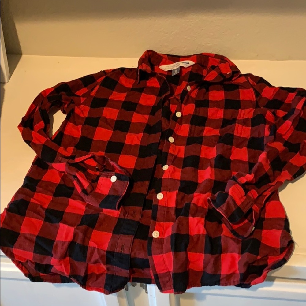 Women’s plaid long sleeve button up